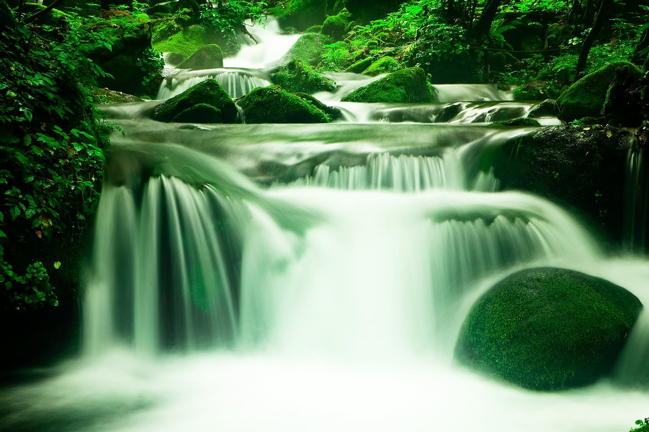 Waterval - Kracht en de Kleur Groen