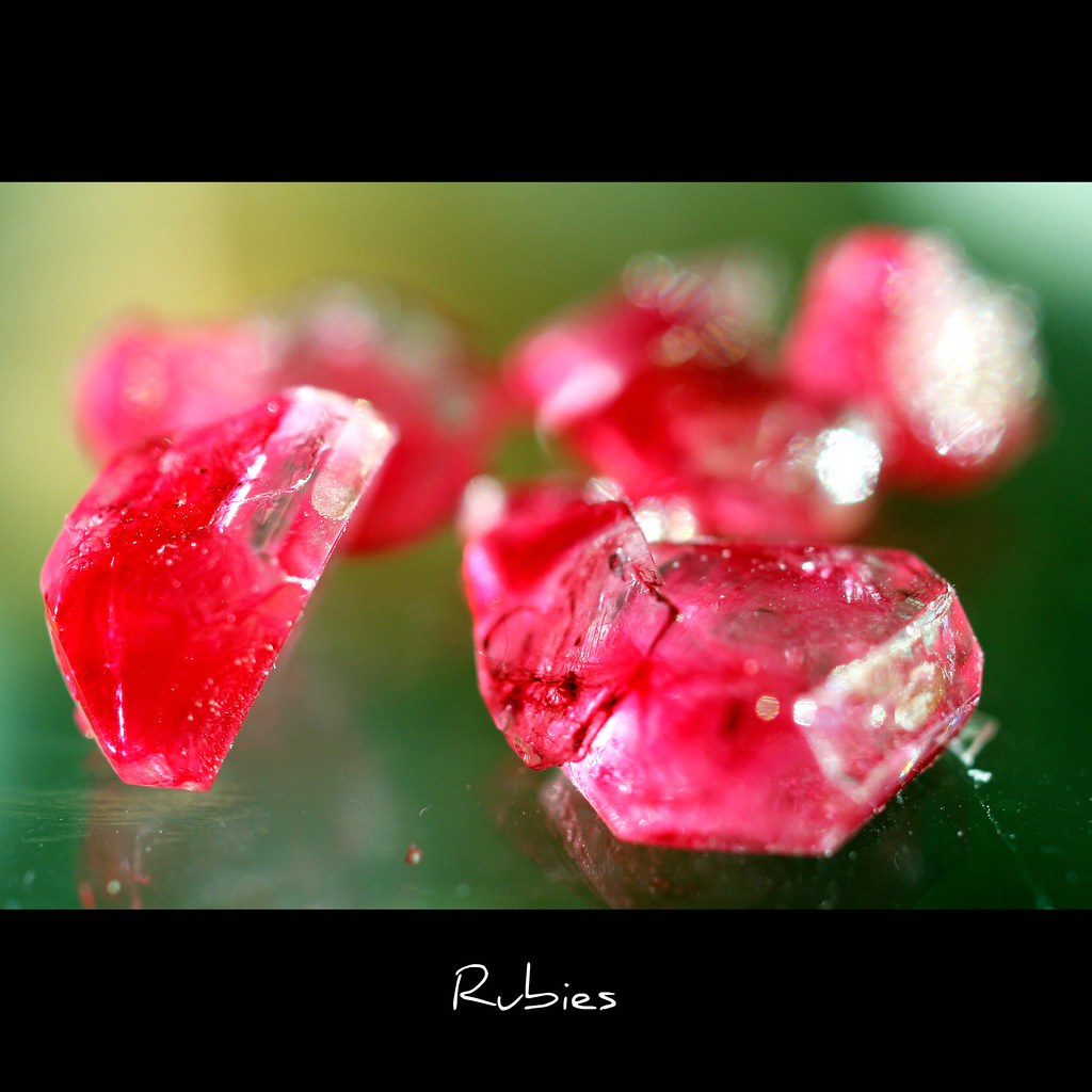 Rode kristallen - Ruby en Eerste Chakra